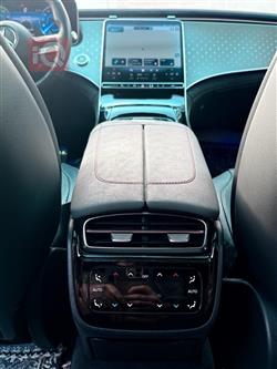 مرسيدس بنز EQS